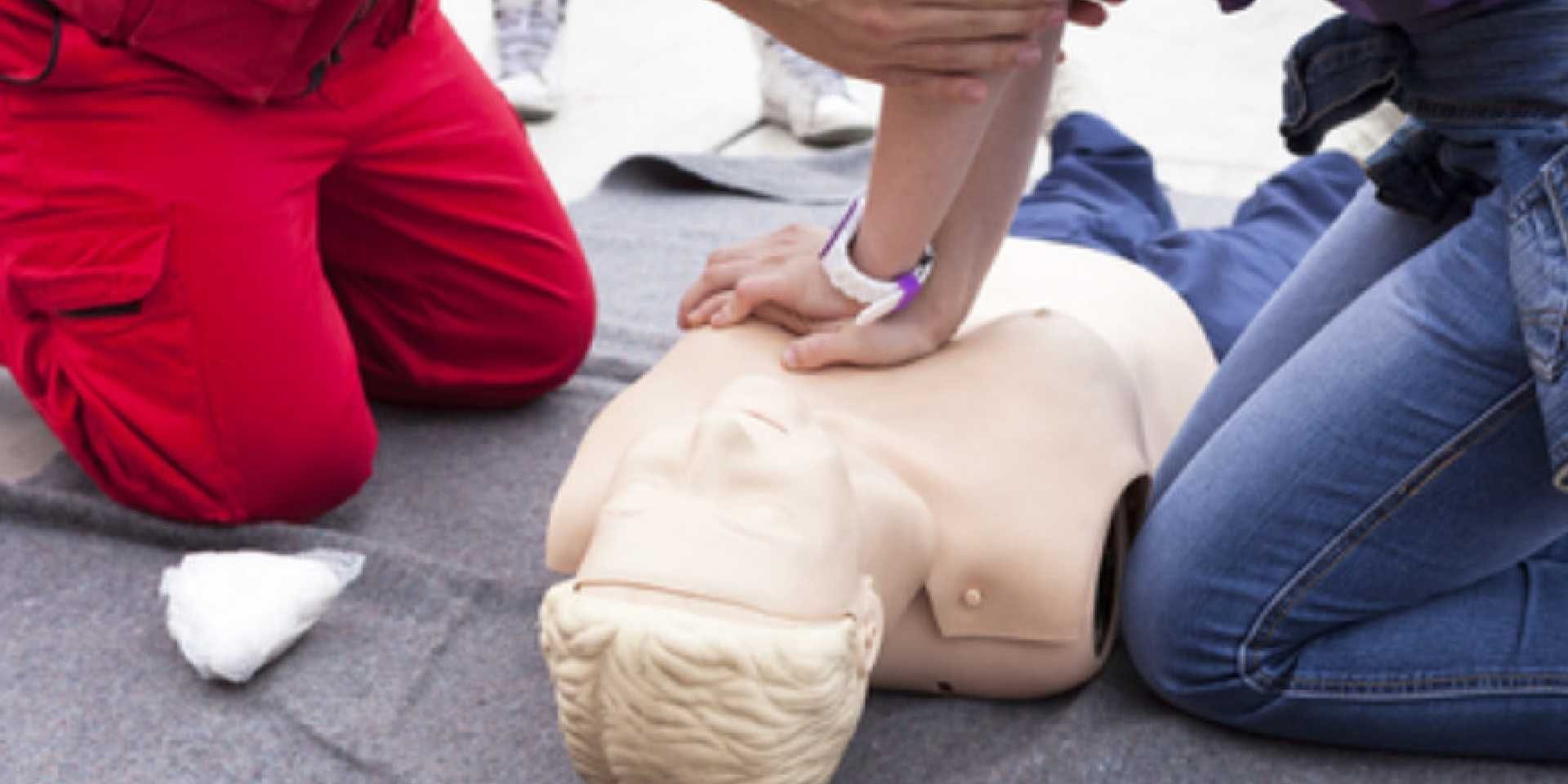Cover Image for Emergency First Aid Online